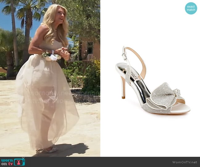 Badgley Mischka Rennie Heeled Sandal worn by Joan Vassos on The Golden Bachelorette