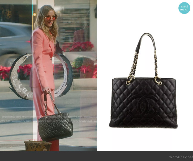 Chanel Grand Shopping Caviar Skin Chain Tote Bag worn by Alanna Gold on Selling Sunset