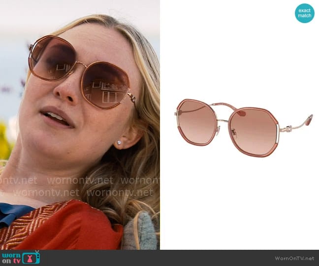 Coach Full Fit Signature Crystal Metal Hexagon Sunglasses Style CD452 worn by Abby Winbury (Dakota Fanning) on The Perfect Couple