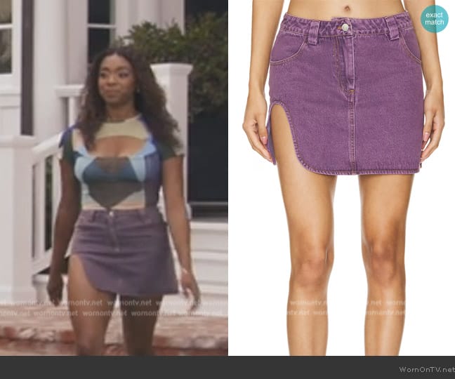 Lisa’s purple mini skirt on Bel-Air