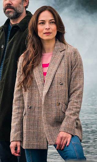 Cassandra's plaid double-breasted jacket on Murder in a Small Town