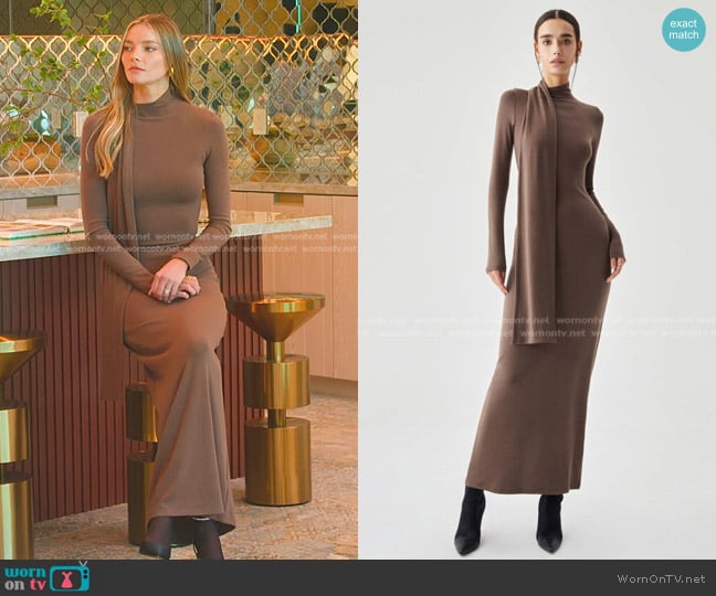 Commense Bodycon Ribbed Knit Long Dress with Scarf worn by Alanna Gold on Selling Sunset