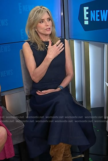 Courtney Thorne-Smith’s navy denim dress on E! News