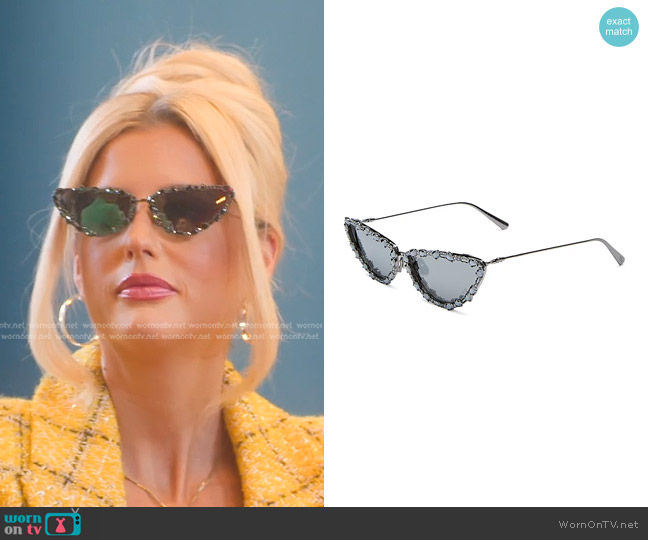 Dior MissDior B1U Sunglasses worn by Emma Hernan on Selling Sunset