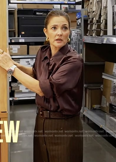 Drew’s brown pleated satin blouse on The Drew Barrymore Show