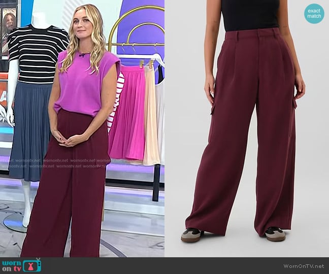 Gap High Rise Easy Wide-Leg Cargo Trousers in burgundy pinot noir worn by Jasmine Snow on Today