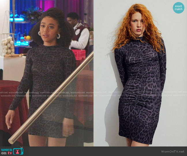 H&M Gathered Jersey Dress worn by Eva (Mychala Lee) on All American Homecoming