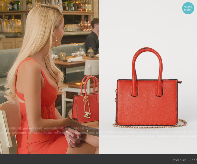 H&M Mini Handbag worn by Emma Hernan on Selling Sunset