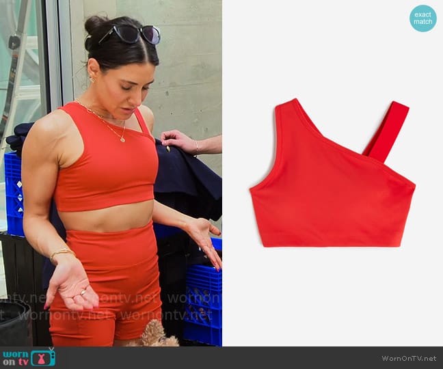 H&M DryMove™ Medium Support Sports Bra in Red worn by Chloe Tucker Caine on Owning Manhattan