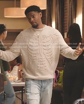 JR's ivory knit sweater on All American Homecoming