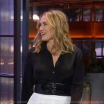 Kate Winslet’s contrast belted pants on The Kelly Clarkson Show