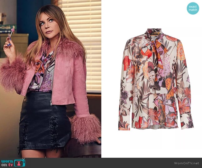 Kobi Halperin Luna Blouse in Canvas Multi worn by Morgan Gillory (Kaitlin Olson) on High Potential