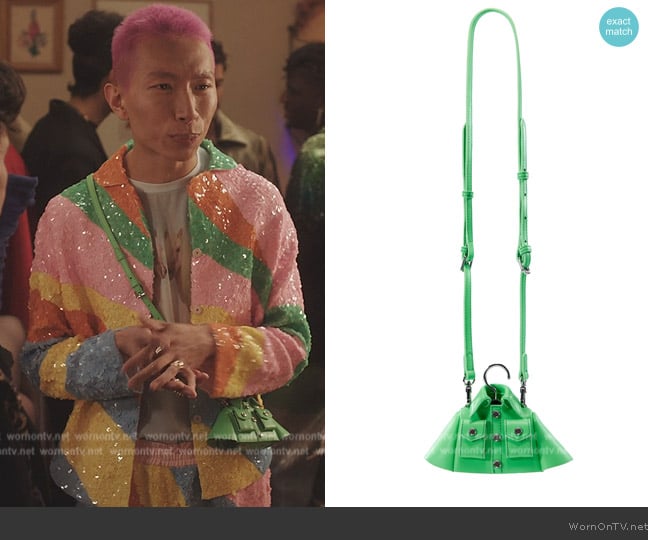 Marrknull Green AirPods mini bag worn by Étienne (Jin Xuan Mao) on Emily in Paris