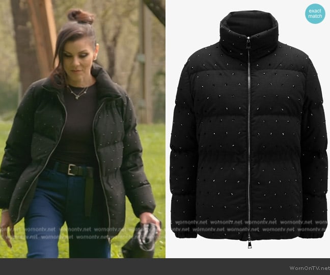 Moncler Fuligule down jacket worn by Heather Dubrow on The Real Housewives of Orange County