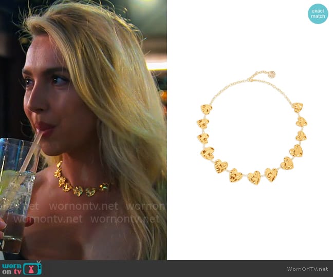 Savannah’s gold heart necklace on Owning Manhattan