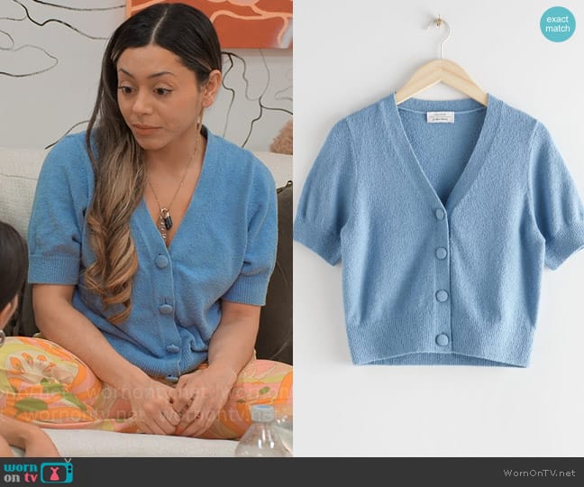 & Other Stories Short Sleeved Cardigan worn by Jade Shenker on Owning Manhattan