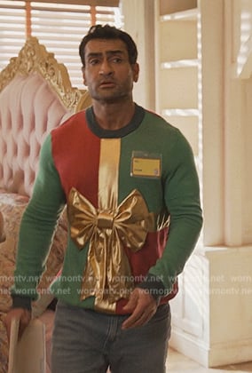 Rudy's ugly Christmas sweater on Only Murders in the Building