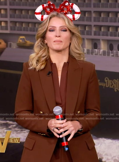 Sara's brown double breasted blazer on The View