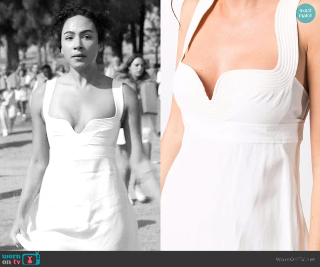 Riddy’s white midi dress on Kaos