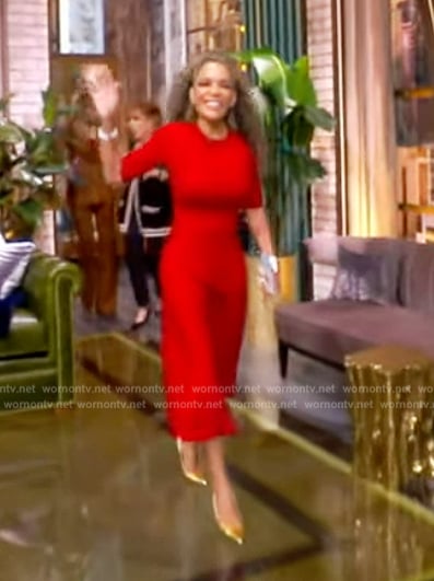 Sunny’s red short sleeve midi dress on The View