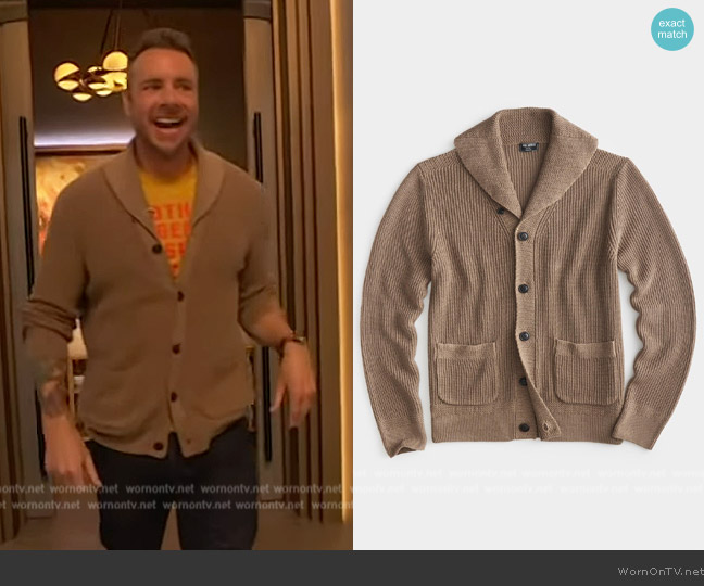 Todd Snyder Brown Cotton Linen Shawl Cardigan worn by Dax Shepard on The Drew Barrymore Show