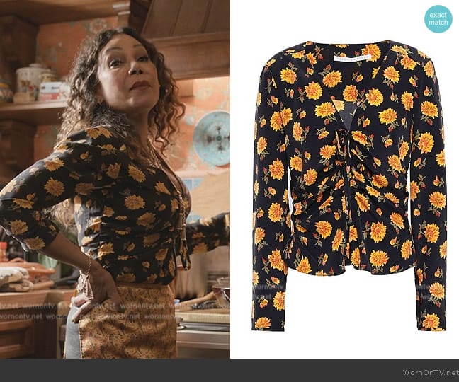 Veronica Beard Maisle Ruched Floral-print Top worn by Inez (Daphne Rubin-Vega) on Only Murders in the Building