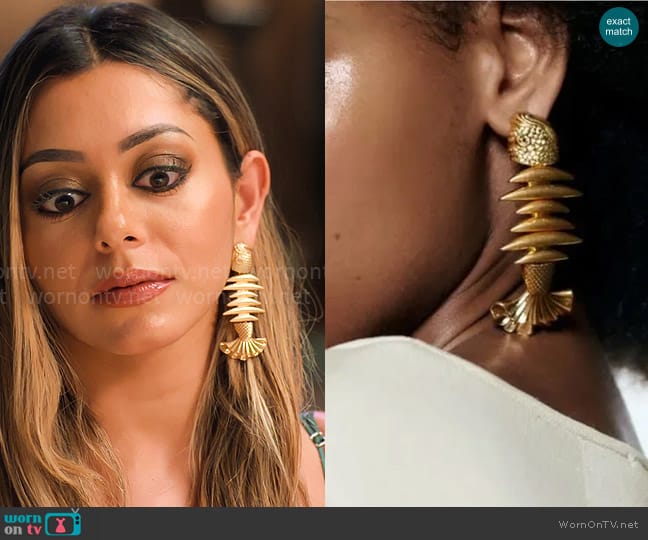 Zara Fish Earrings worn by Jade Shenker on Owning Manhattan