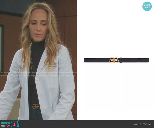 Teddy’s black belt with gold buckle on Greys Anatomy