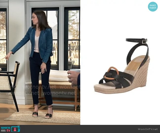 Dolce Vita Maze Wedge Sandals worn by Willow Tait (Katelyn MacMullen) on General Hospital