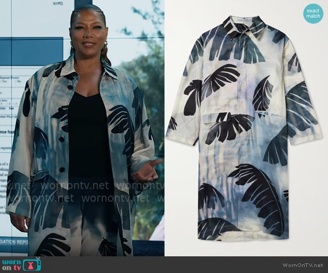 Robyn’s palm leaf print coat on The Equalizer