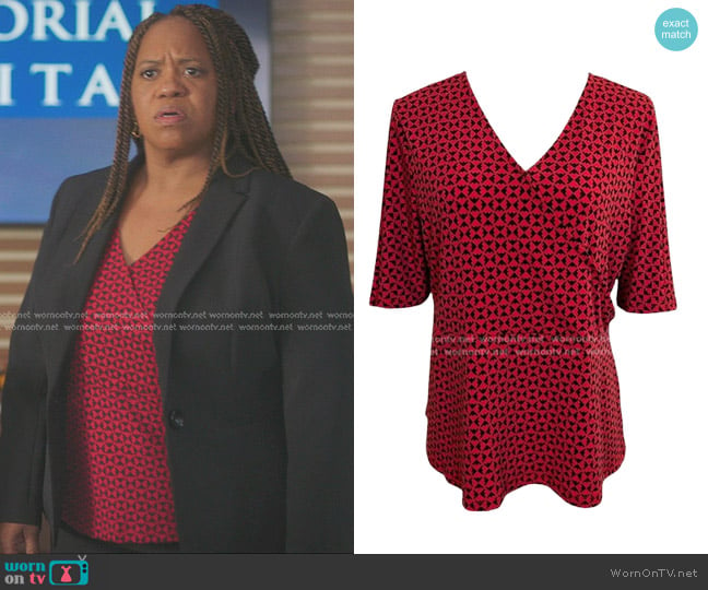 Liz Claiborne Print Wrap Front Short Sleeve Tee worn by Miranda Bailey (Chandra Wilson) on Greys Anatomy