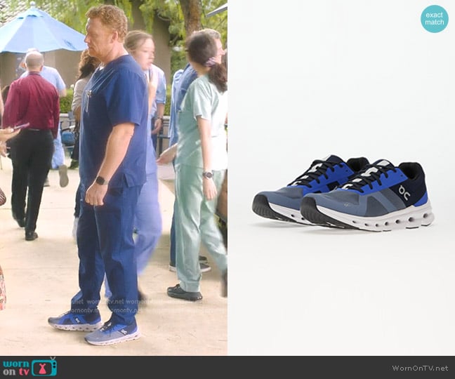 Owen Hunt’s blue sneakers on Greys Anatomy