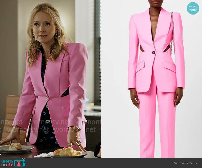 Alexander McQueen Slashed Blazer worn by Lorna Crane (Becki Newton) on The Lincoln Lawyer