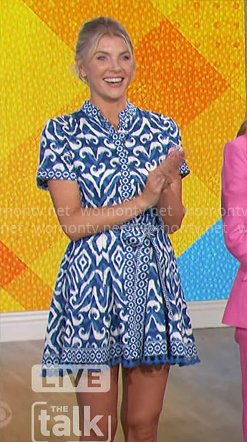 Amanda's blue and white printed mini dress on The Talk