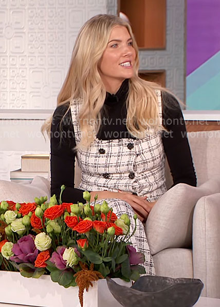 Amanda's white plaid tweed vest and pants set on The Talk