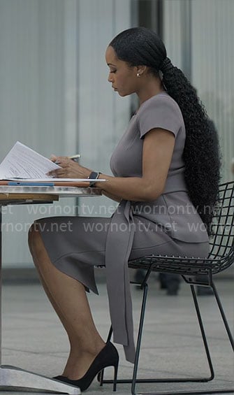 Andrea’s grey knit short sleeve top and skirt set on The Lincoln Lawyer