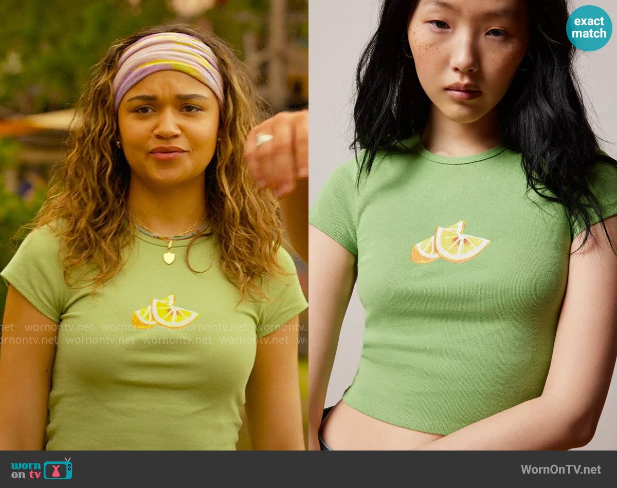 BDG at Urban Outfitters Lemon Perfect Baby Tee worn by Kiara Carrera (Madison Bailey) on Outer Banks