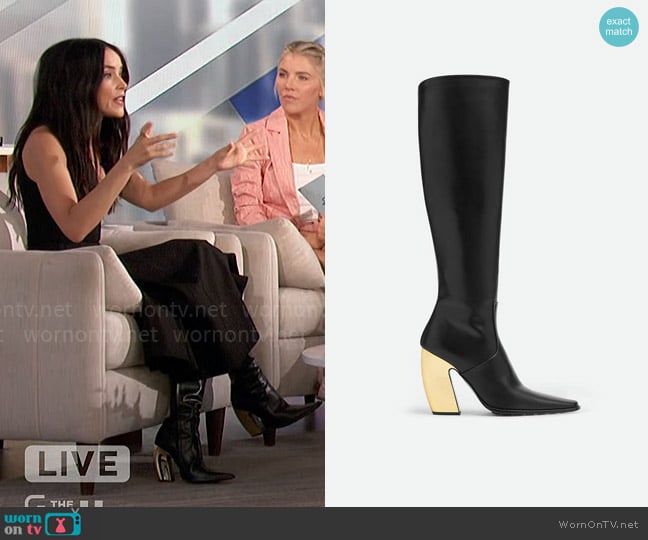 Bottega Veneta Tex Boots worn by Abigail Spencer on The Talk