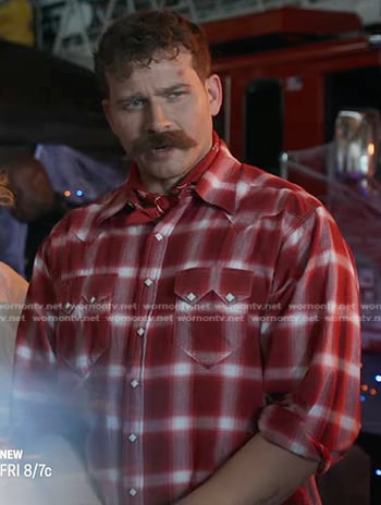 Buck's red plaid shirt on 9-1-1