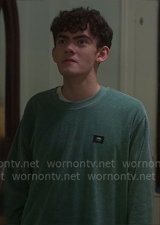 Charlie's green Vans jumper on Heartstopper