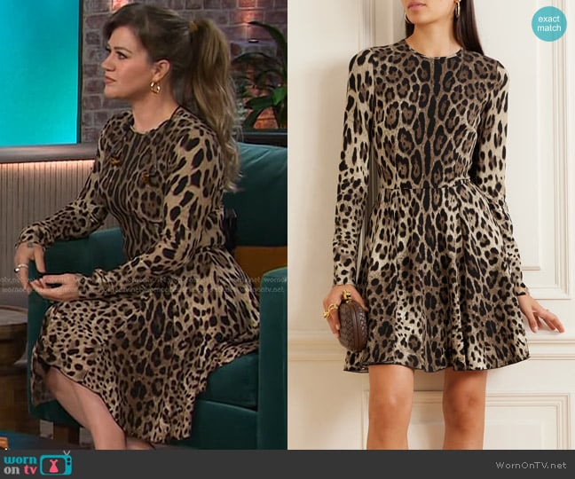 Dolce & Gabbana Leopard-print Stretch-satin Mini Dress worn by Kelly Clarkson on The Kelly Clarkson Show