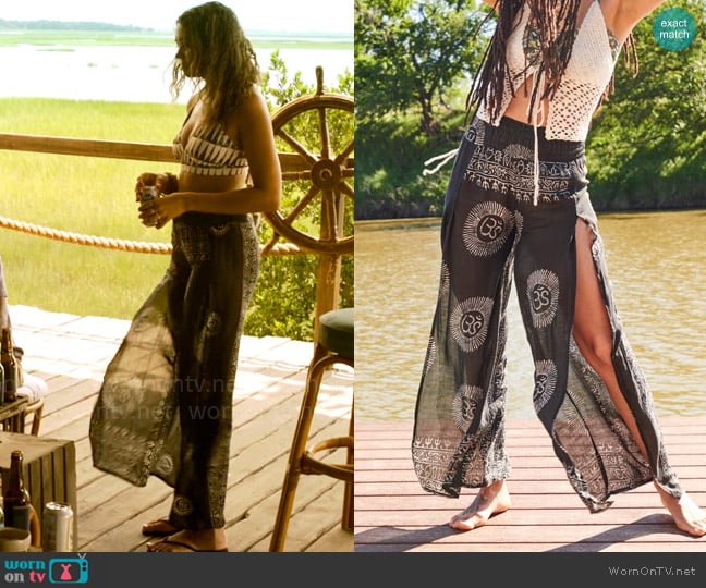 Earthbound Trading Co Om Faux Wrap Pants worn by Kiara Carrera (Madison Bailey) on Outer Banks