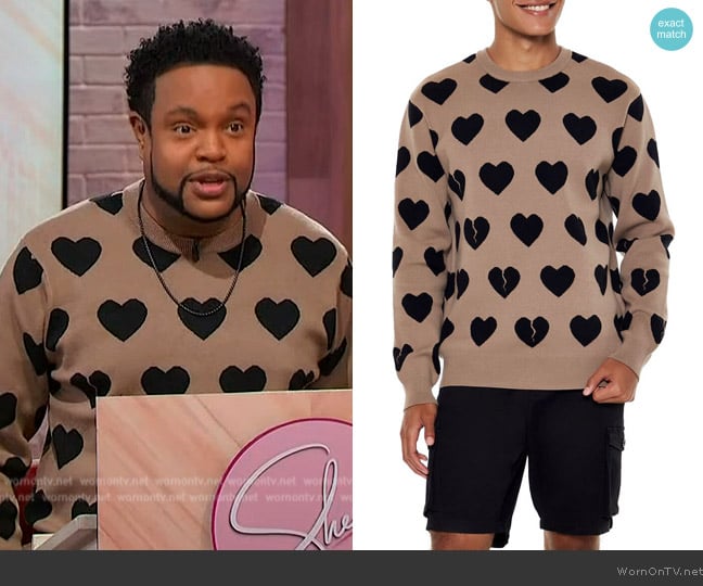 Forever 21 Heart Print Sweater worn by Jawn Murray on Sherri