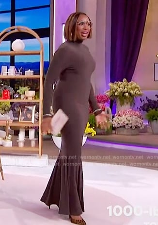 Jennifer's brown turtleneck mesh dress on The Jennifer Hudson Show