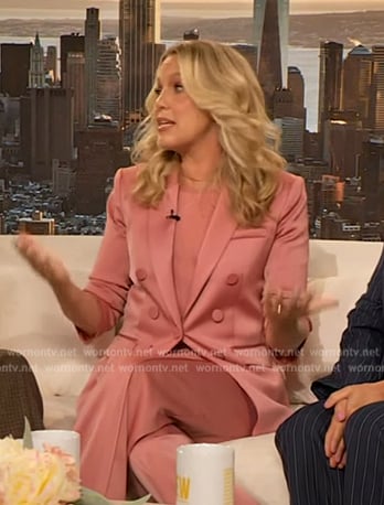 Jessica St. Clair’s pink double breasted blazer on The Drew Barrymore Show