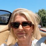 Joan’s sunglasses on The Golden Bachelorette