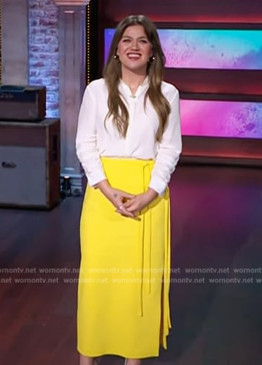 Kelly's yellow tie waist skirt on The Kelly Clarkson Show