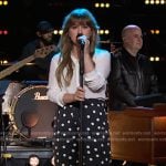 Kelly’s black polka dot print pants on The Kelly Clarkson Show