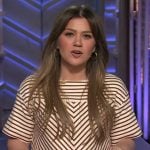 Kelly’s striped top on The Kelly Clarkson Show