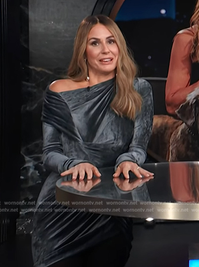 Keltie's gray velvet ruched top on E! News